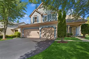 396 Fairfax Ln, Grayslake, IL 60030 - Photo 1