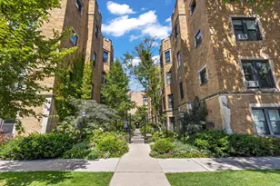 1206 W Jarvis Ave, Chicago, IL 60626 - Photo 1