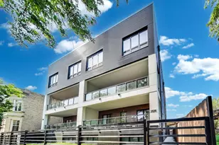 2820 W Lyndale St, Chicago, IL 60647 - Photo 1