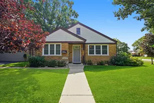 10823 S Keeler Ave, Oak Lawn, IL 60453 - Photo 1