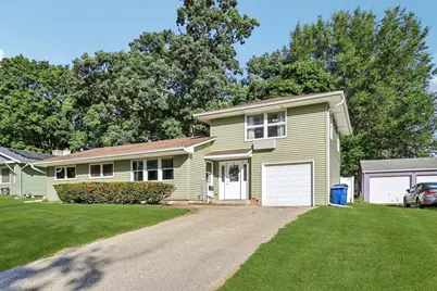 114 Joanne Lane, Dekalb, IL 60115 - Photo 1