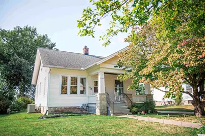 2526 Chestnut Street, Quincy, IL 62301 - Photo 1