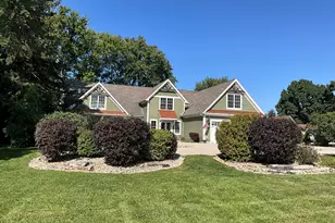 8N594 S McLean Blvd, South Elgin, IL 60177 - Photo 1