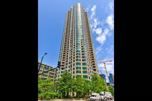 400 N La Salle Dr, Chicago, IL 60654 - Photo 1