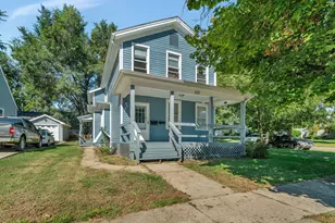 410 11th Ave, Mendota, IL 61342 - Photo 1