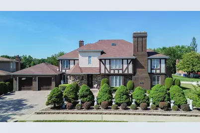 818 Brentwood Drive, Bensenville, IL 60106 - Photo 1