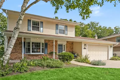 212 Londonderry Court, Mundelein, IL 60060 - Photo 1