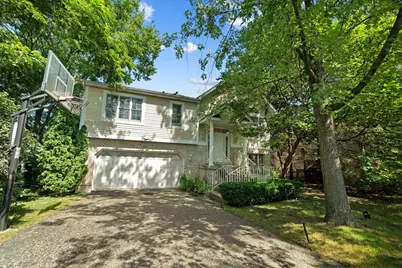 362 56th Street, Clarendon Hills, IL 60514 - Photo 1