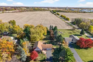 19N053 Felsmith Rd, Hampshire, IL 60140 - Photo 1