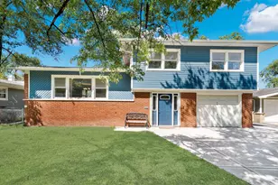 14 Tahoe St, Thornton, IL 60476 - Photo 1