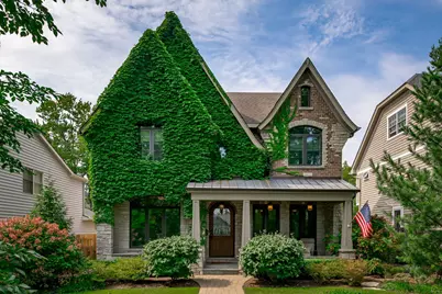 14 S Thurlow Street, Hinsdale, IL 60521 - Photo 1