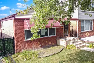 4540 S Leclaire Ave, Chicago, IL 60638 - Photo 1