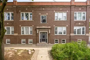 5349 N Winchester Ave, Chicago, IL 60640 - Photo 1