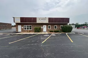 15825 Rob Roy Dr, Oak Forest, IL 60452 - Photo 1