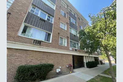 7120 N Sheridan Road #218, Chicago, IL 60626 - Photo 1