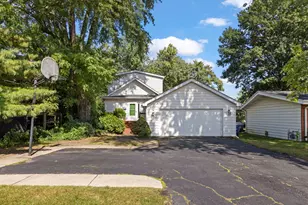 410 Chicago Ave, Clarendon Hills, IL 60514 - Photo 1