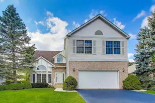 245 Hidden Creek Rd, Lake Zurich, IL 60047 - Photo 1