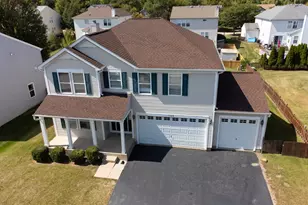 704 Doral Dr, Marengo, IL 60152 - Photo 1