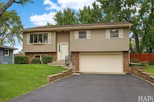 4708 Bonner Dr, McHenry, IL 60050 - Photo 1