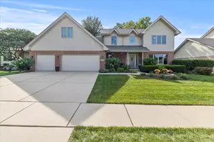 16762 Swift Arrow Dr, Lockport, IL 60441 - Photo 1