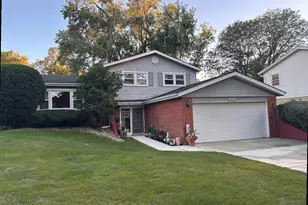 1113 Tamarack Dr, Darien, IL 60561 - Photo 1