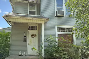 1504 W 3rd St, Dixon, IL 61021 - Photo 1