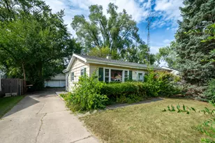 276 Hickory Ln, Antioch, IL 60002 - Photo 1