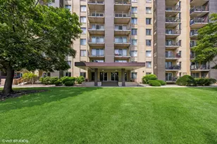 5400 Walnut Ave, Downers Grove, IL 60515 - Photo 1