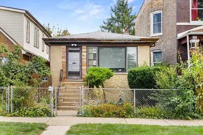 905 N Harding Avenue, Chicago, IL 60651 - Photo 1