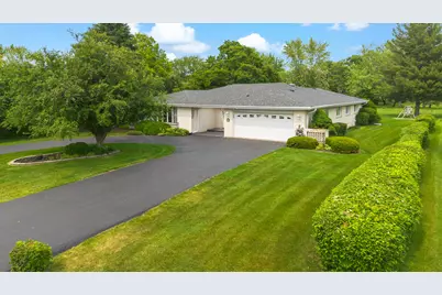 24827 S Chestnut Lane, Crete, IL 60417 - Photo 1