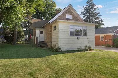 307 Prairie Avenue, Highwood, IL 60040 - Photo 1