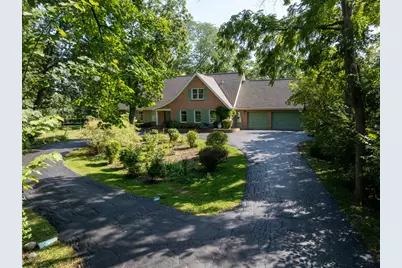 7 Old Hunt Road, Northfield, IL 60093 - Photo 1