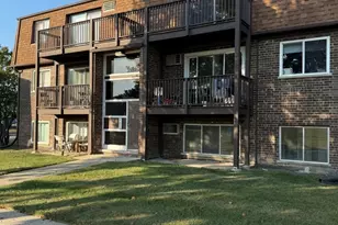 115 Boardwalk St, Elk Grove Village, IL 60007 - Photo 1