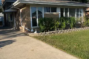 3846 W Touhy Ave, Lincolnwood, IL 60712 - Photo 1