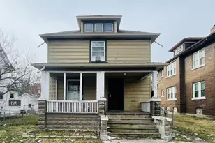 387 S Evergreen Ave, Kankakee, IL 60901 - Photo 1