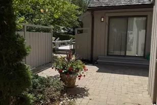 59 W Thornhill Ln, Lake Barrington, IL 60010 - Photo 1