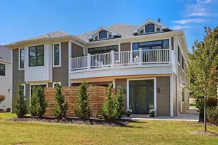 565 Mill St, Fontana, WI 53125 - Photo 1