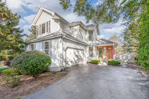 912 Middleton Ave, Lisle, IL 60532 - Photo 1