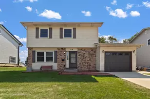 25 W Wrightwood Ave, Glendale Heights, IL 60139 - Photo 1