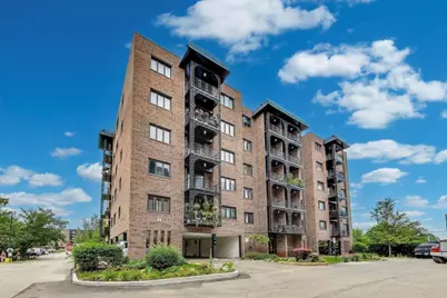 9395 Landings Lane #401, Des Plaines, IL 60016 - Photo 1