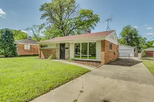 17932 Oakwood Ave, Lansing, IL 60438 - Photo 1