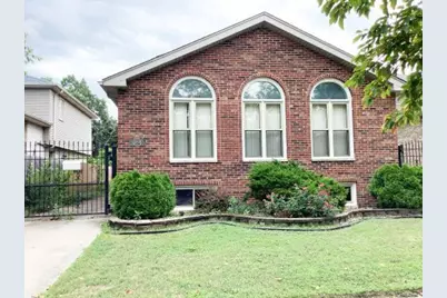 10843 S Avenue E, Chicago, IL 60617 - Photo 1