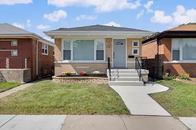 10130 S Torrence Avenue, Chicago, IL 60617 - Photo 1