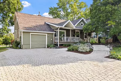 560 E 7th Street, Lockport, IL 60441 - Photo 1