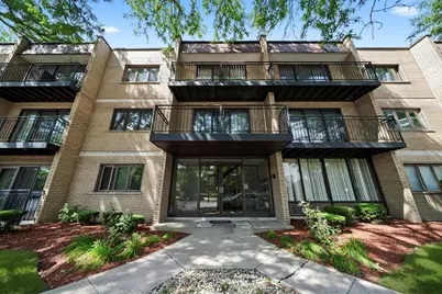 10002 S Pulaski Road #207, Oak Lawn, IL 60453 - Photo 1