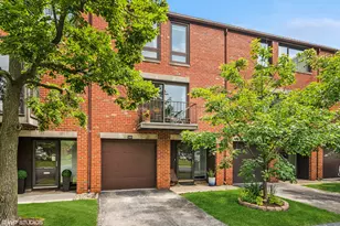 3845 Appian Way, Glenview, IL 60025 - Photo 1