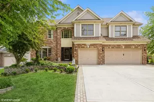 885 Tipperary St, Gilberts, IL 60136 - Photo 1