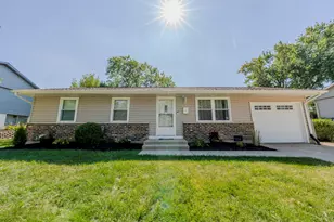 719 Lacy Ave, Streamwood, IL 60107 - Photo 1