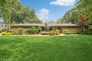 2007 Crestwood Ln, Palatine, IL 60067 - Photo 1