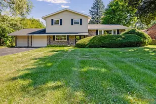 6102 Scott Ln, Crystal Lake, IL 60014 - Photo 1